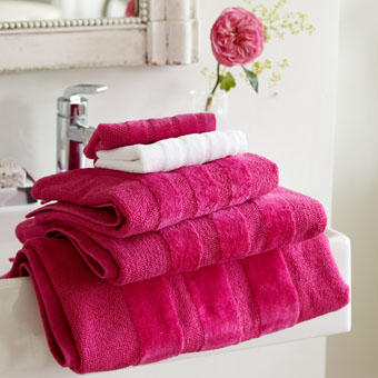coniston-fuchsia-towels-main