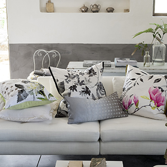 jindai-graphite-cushion-lifestyle1-main