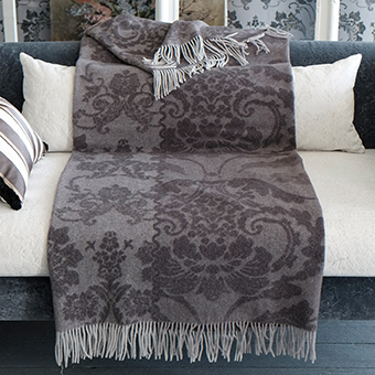 kashgar-platinum-blanket-lifestyle-main