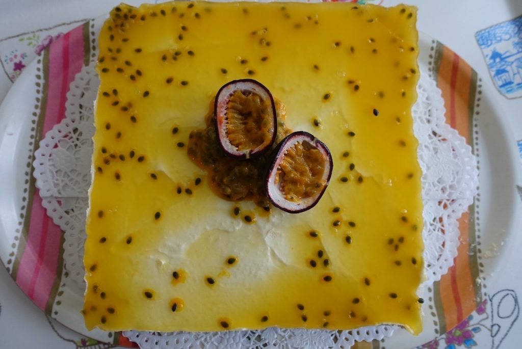 Världens godaste cheesecake med mango och passionsfrukt